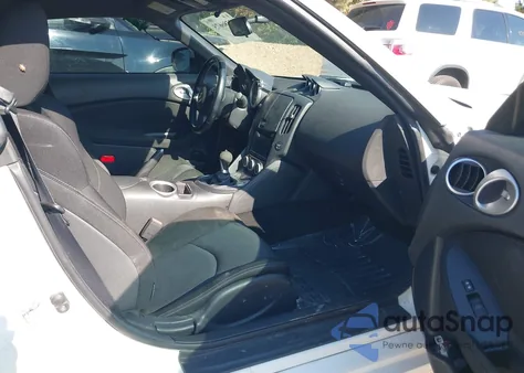 2013 Nissan 370Z z USA, uszkodzony, nr VIN JN1AZ4EH1DM881695